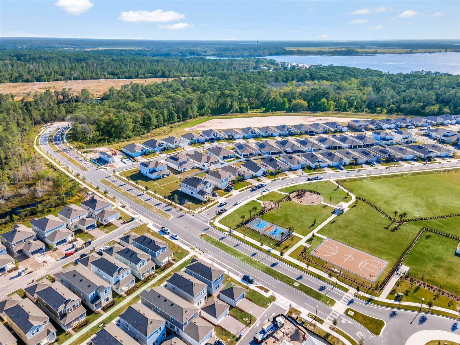 Image 34 of 41 For 6298 Lakepine Street