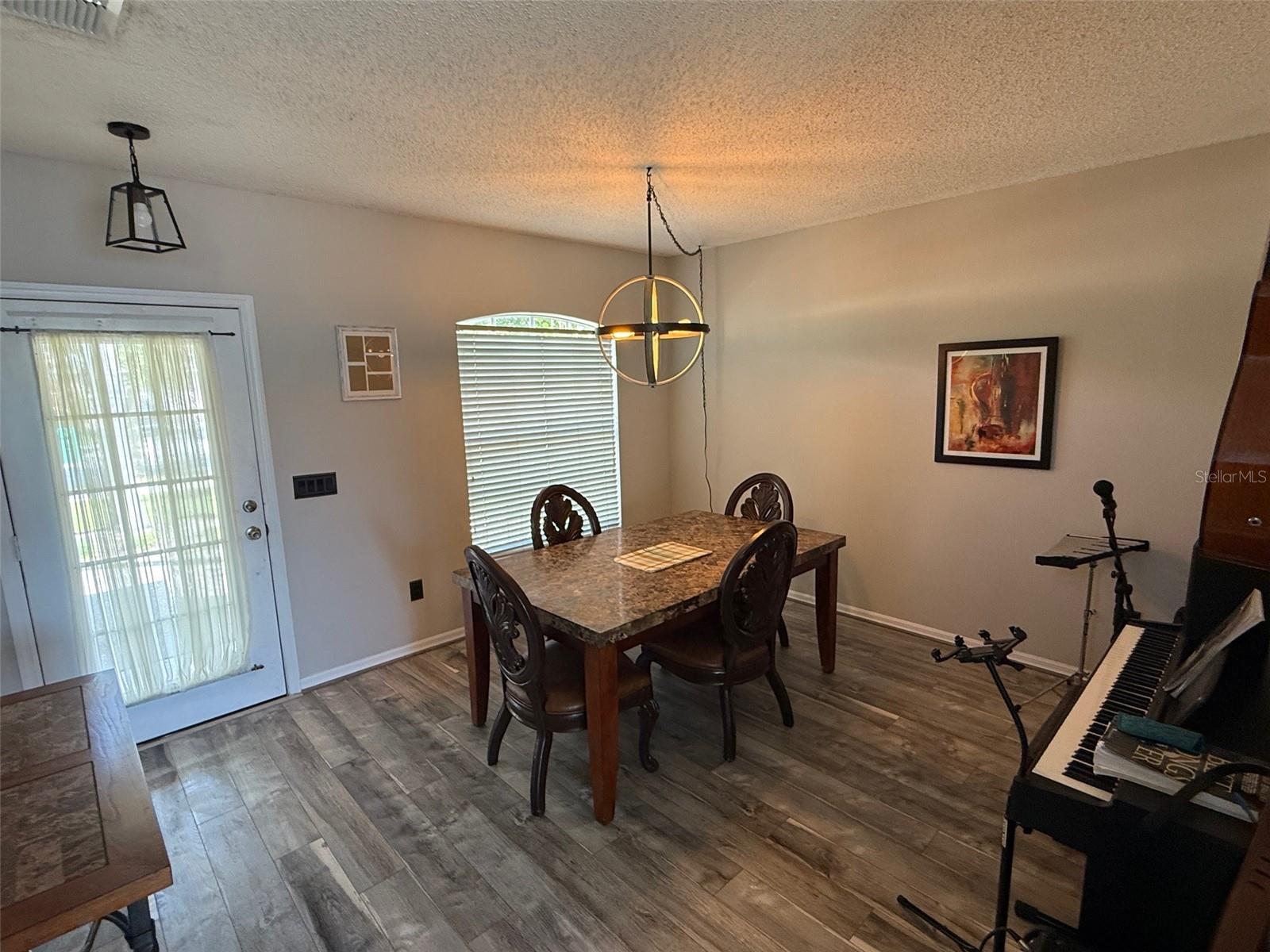 Image 10 of 49 For 2118 Oakington Street