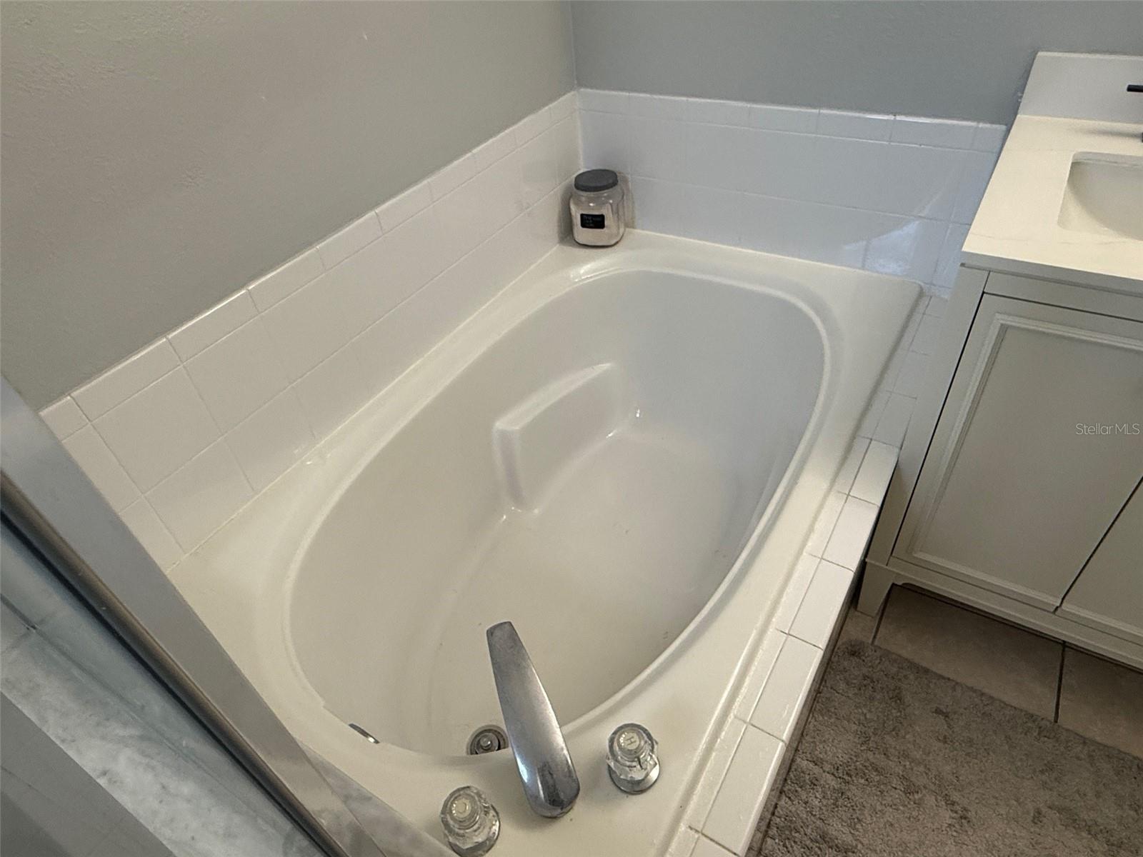 Image 43 of 49 For 2118 Oakington Street