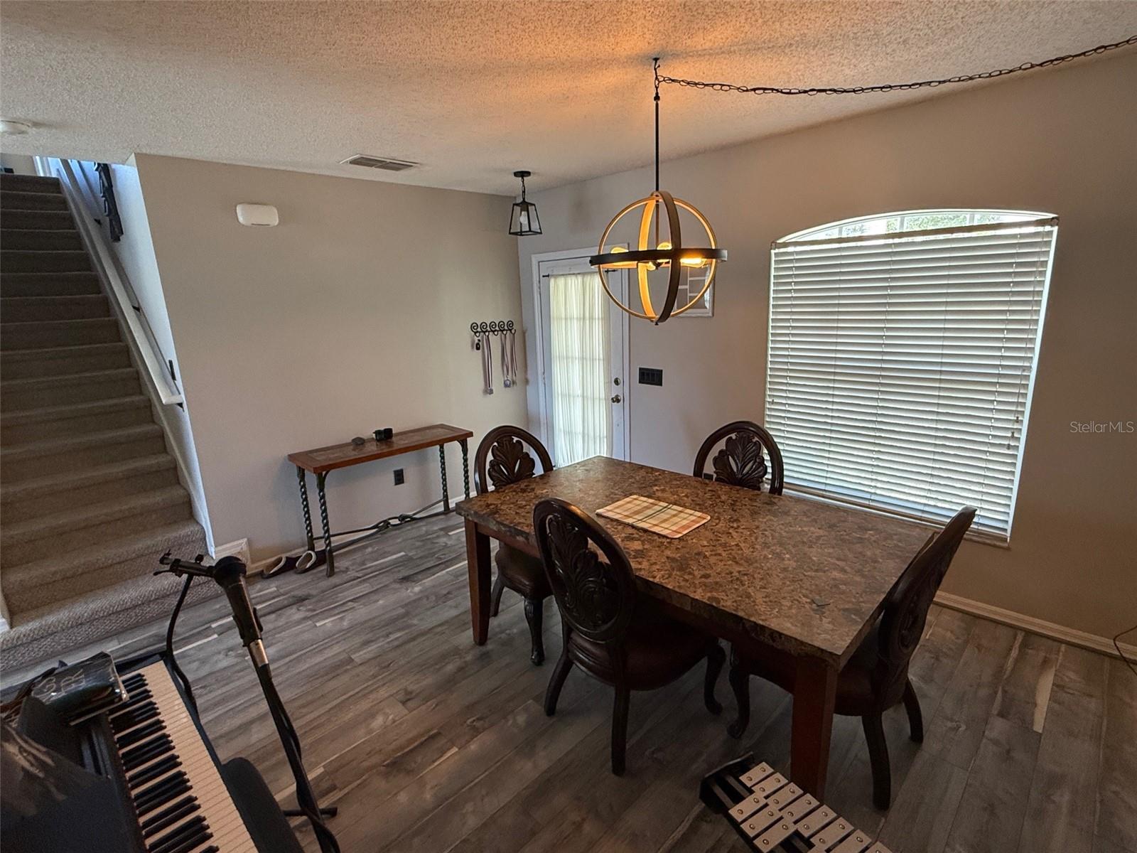 Image 9 of 49 For 2118 Oakington Street