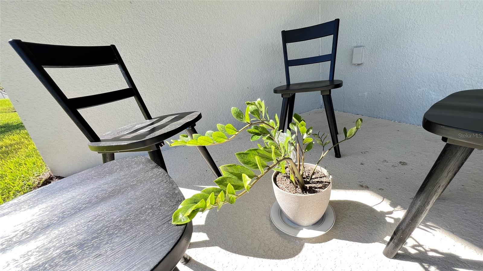 Image 17 of 22 For 136 Hamlet Loop