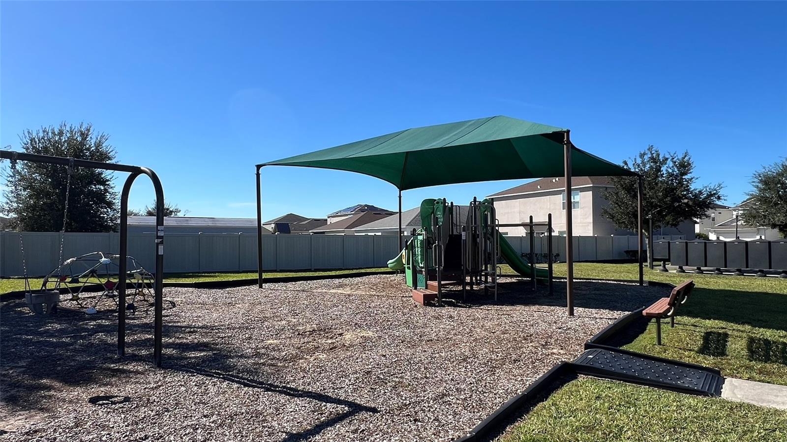 Image 20 of 22 For 136 Hamlet Loop