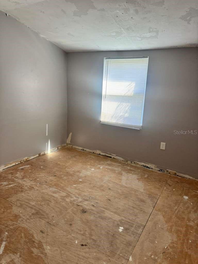 Image 24 of 38 For 5841 Boggs Ford Road