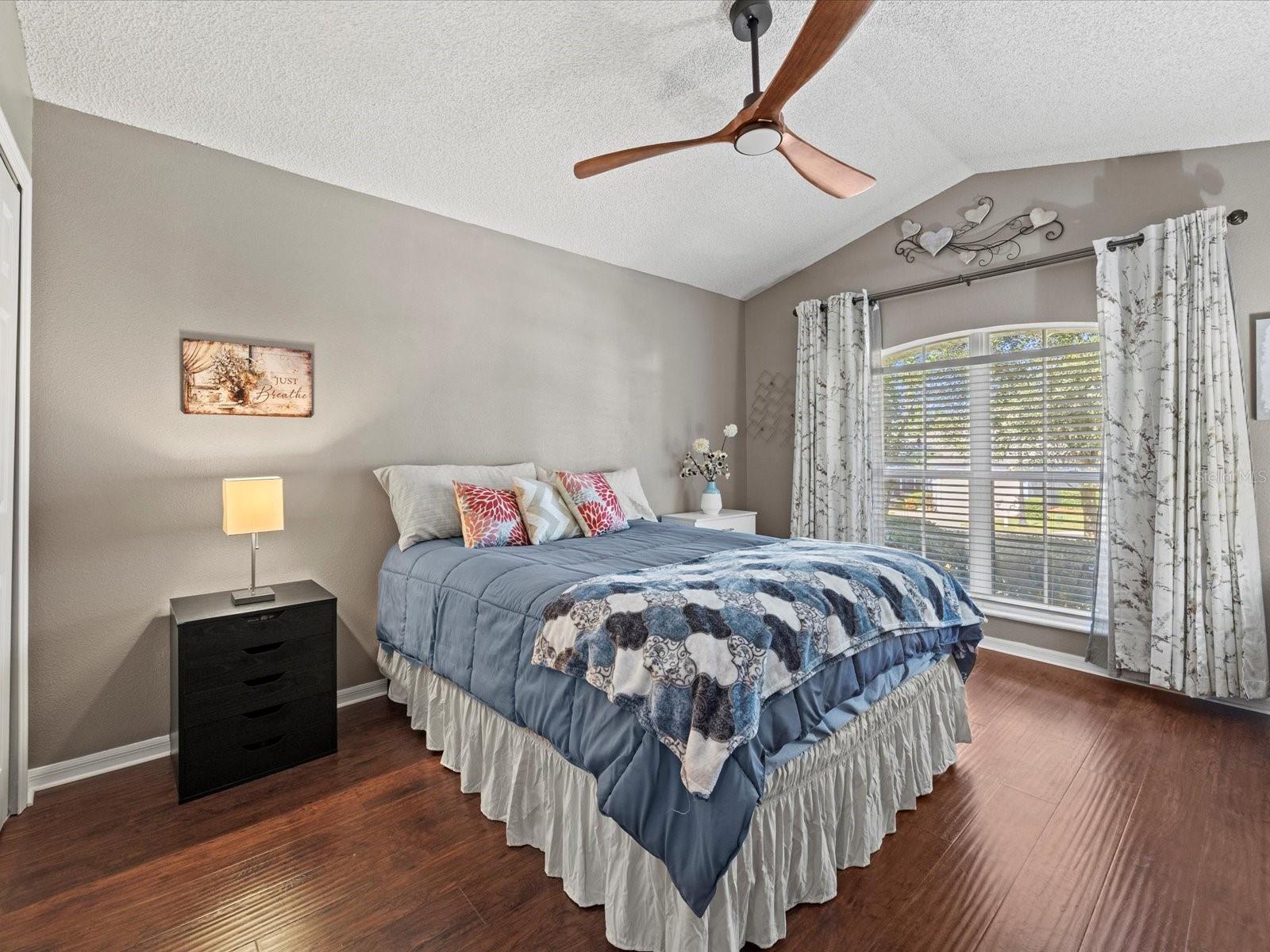 Image 17 of 42 For 4130 Capland Avenue