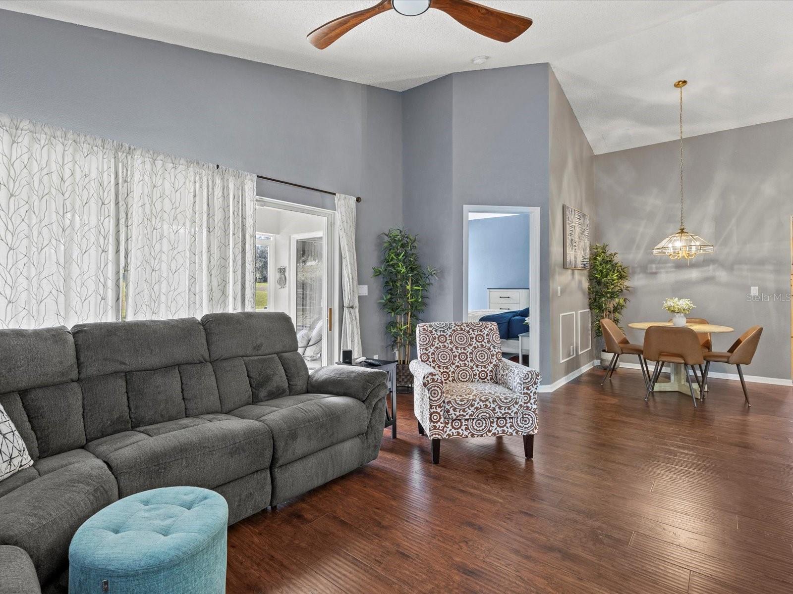 Image 5 of 42 For 4130 Capland Avenue