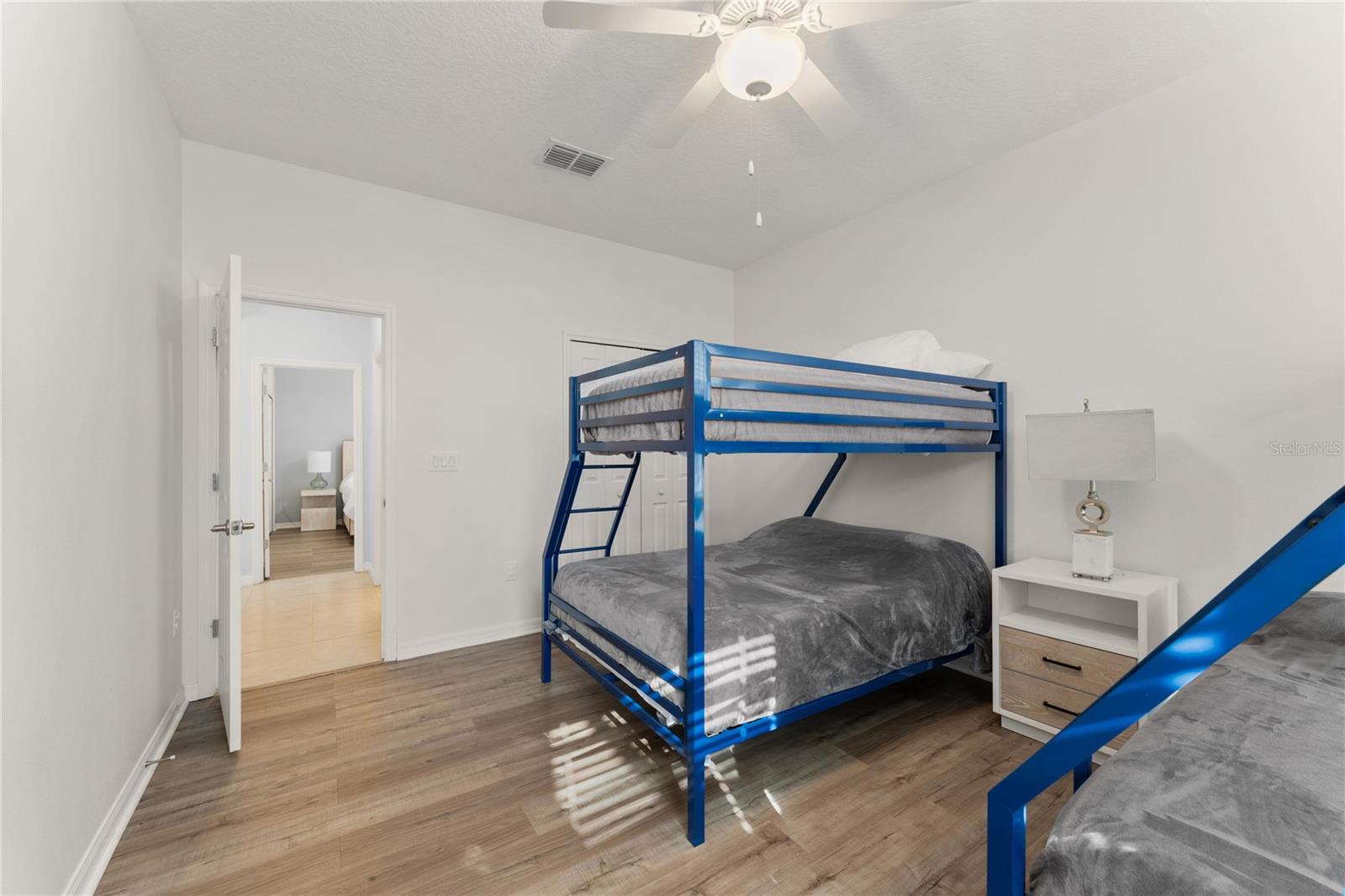 Image 18 of 67 For 4429 Shiva Loop