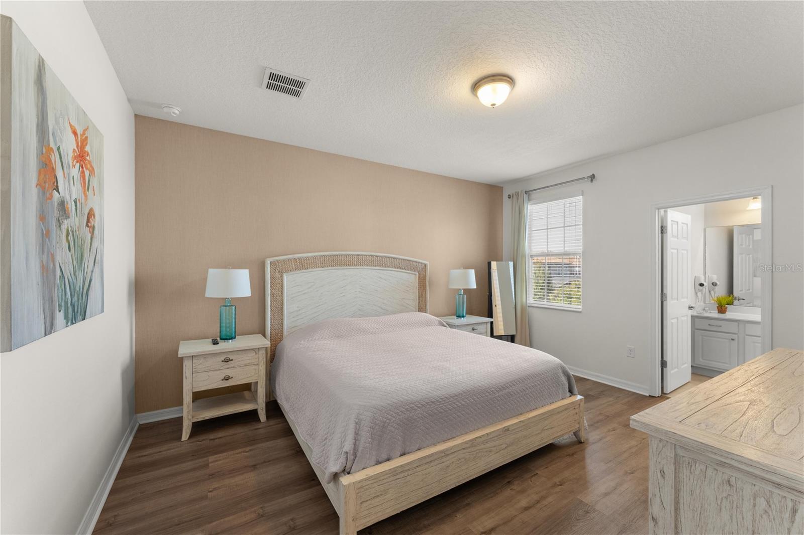 Image 41 of 67 For 4429 Shiva Loop