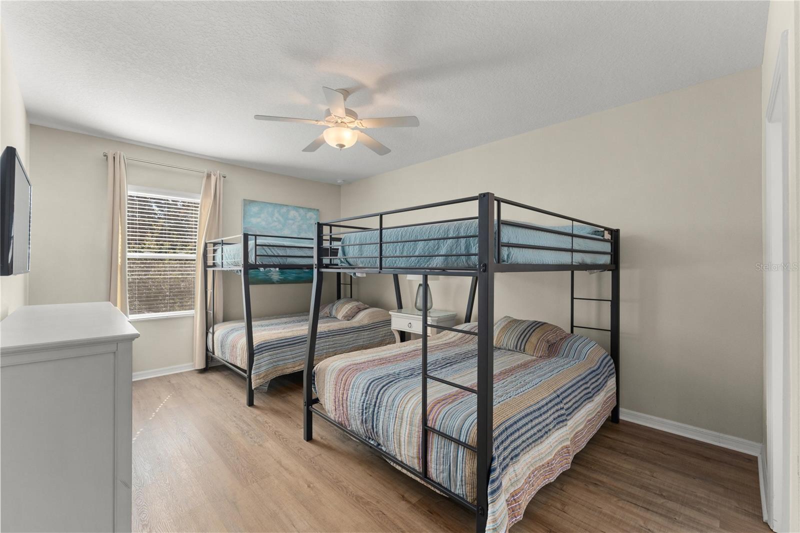 Image 44 of 67 For 4429 Shiva Loop