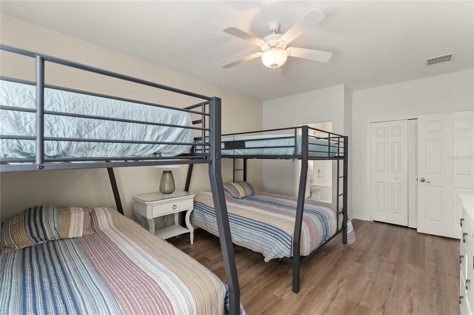 Image 45 of 67 For 4429 Shiva Loop