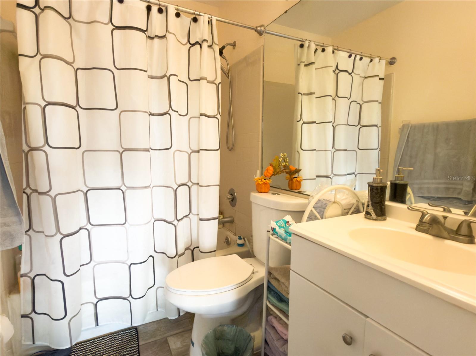 Image 12 of 22 For 2724 Candlewood Court