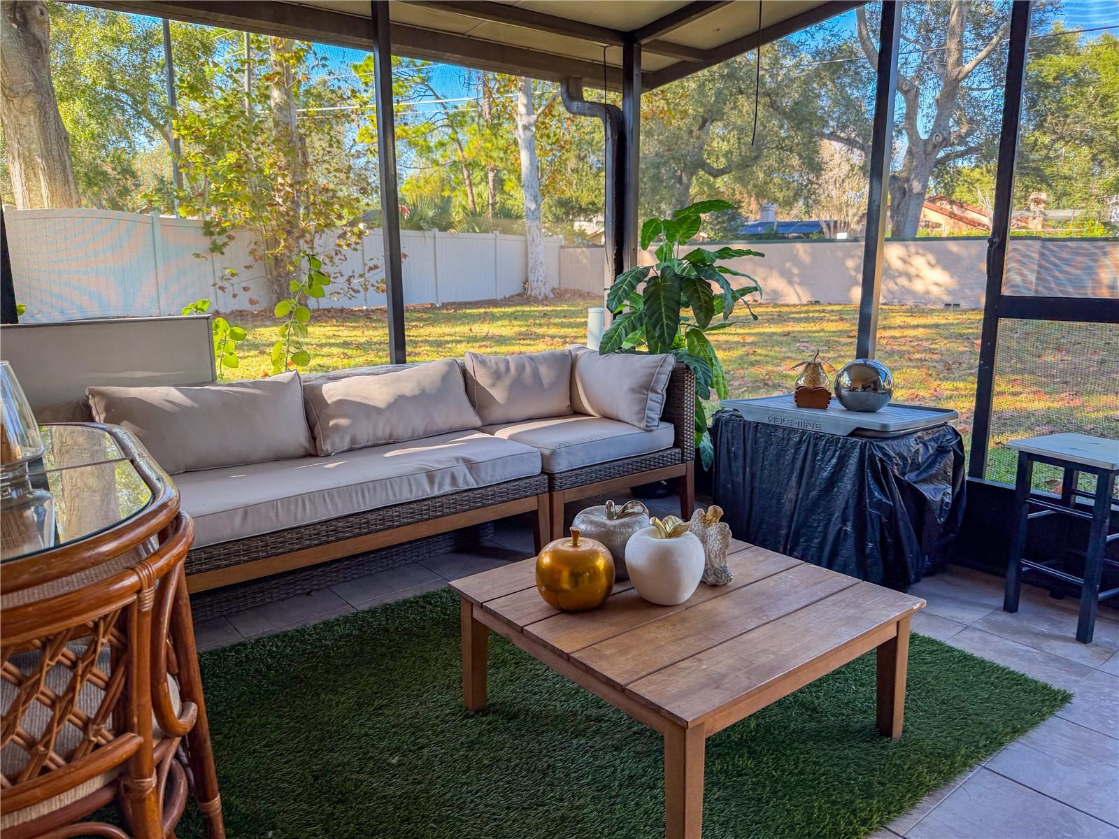 Image 19 of 22 For 2724 Candlewood Court