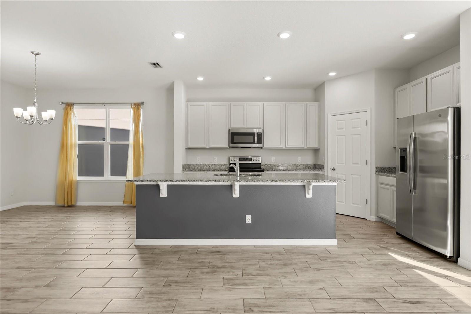 Image 10 of 40 For 170 Aberdeen Street