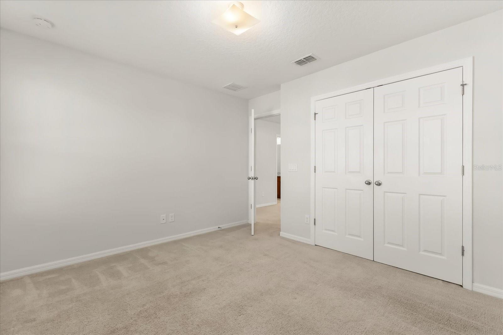 Image 17 of 40 For 170 Aberdeen Street