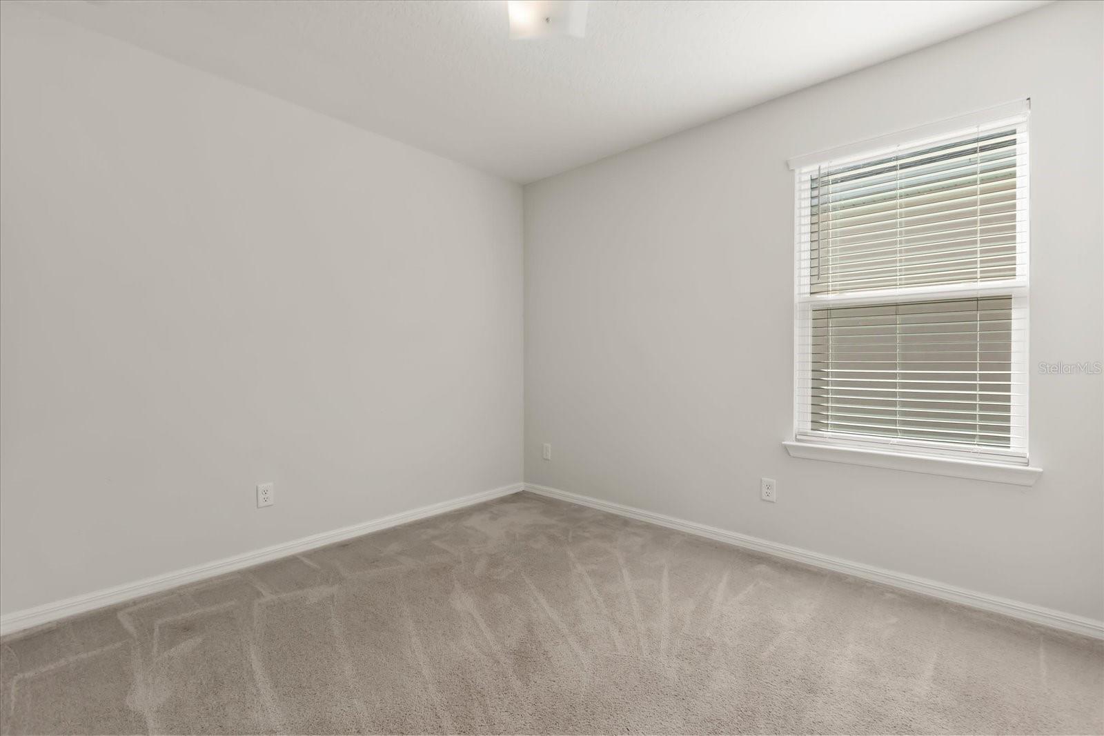 Image 20 of 40 For 170 Aberdeen Street