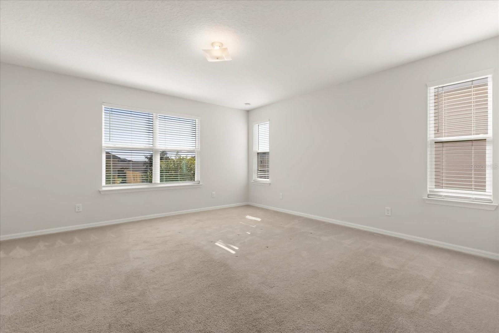 Image 22 of 40 For 170 Aberdeen Street