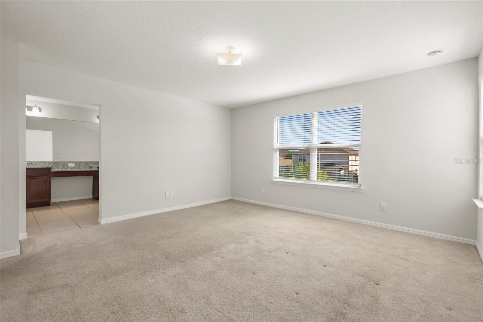 Image 24 of 40 For 170 Aberdeen Street