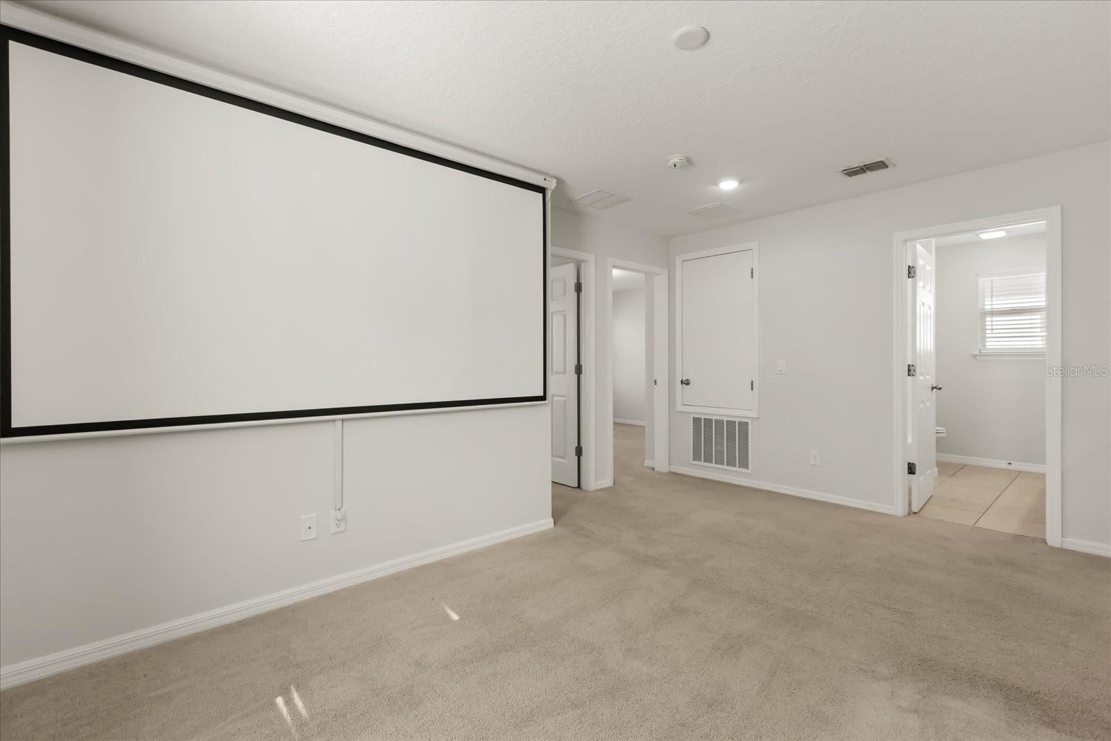 Image 31 of 40 For 170 Aberdeen Street