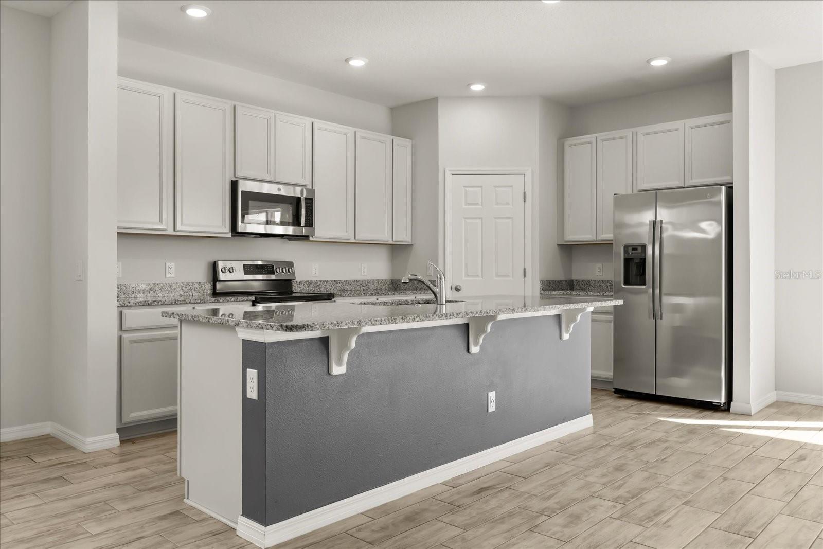 Image 9 of 40 For 170 Aberdeen Street