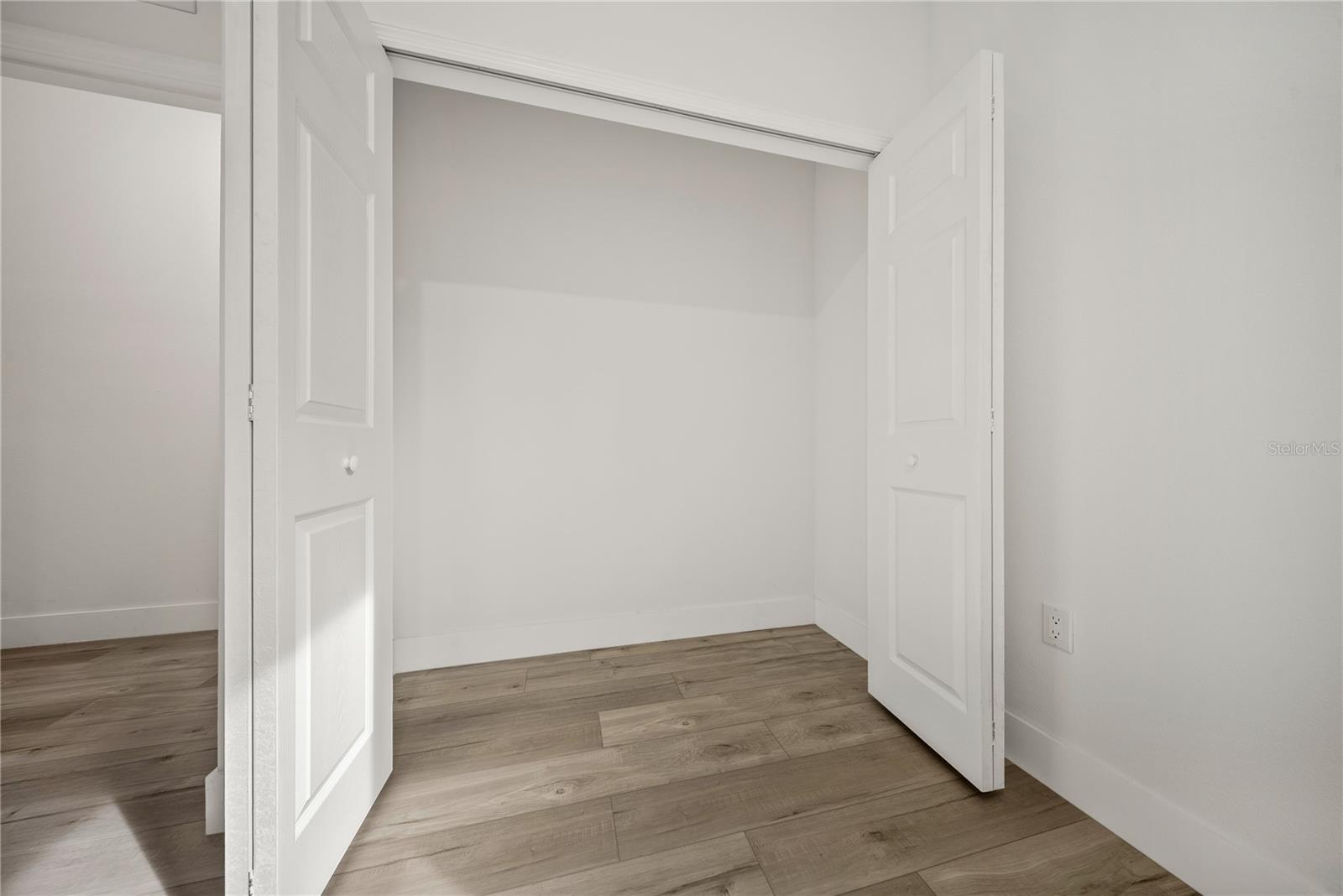 Image 24 of 55 For 3416 Eunice Drive