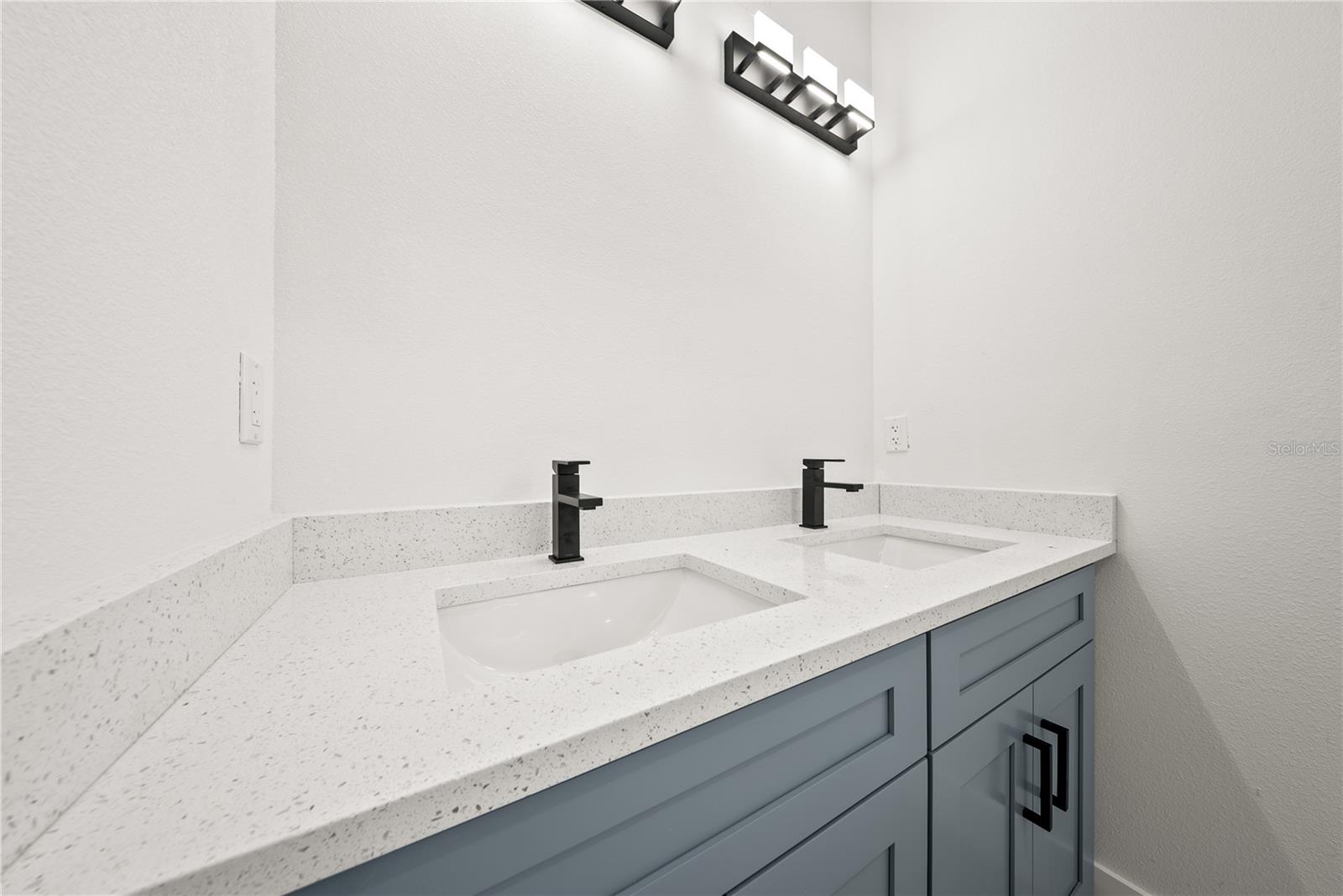 Image 36 of 55 For 3416 Eunice Drive