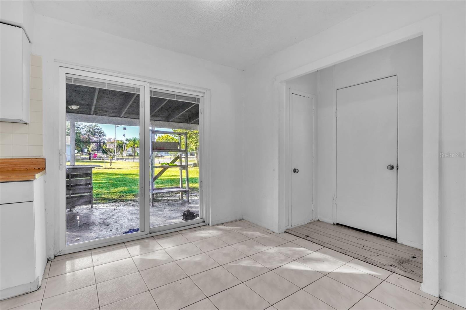 Image 10 of 33 For 4492 Calendula Drive