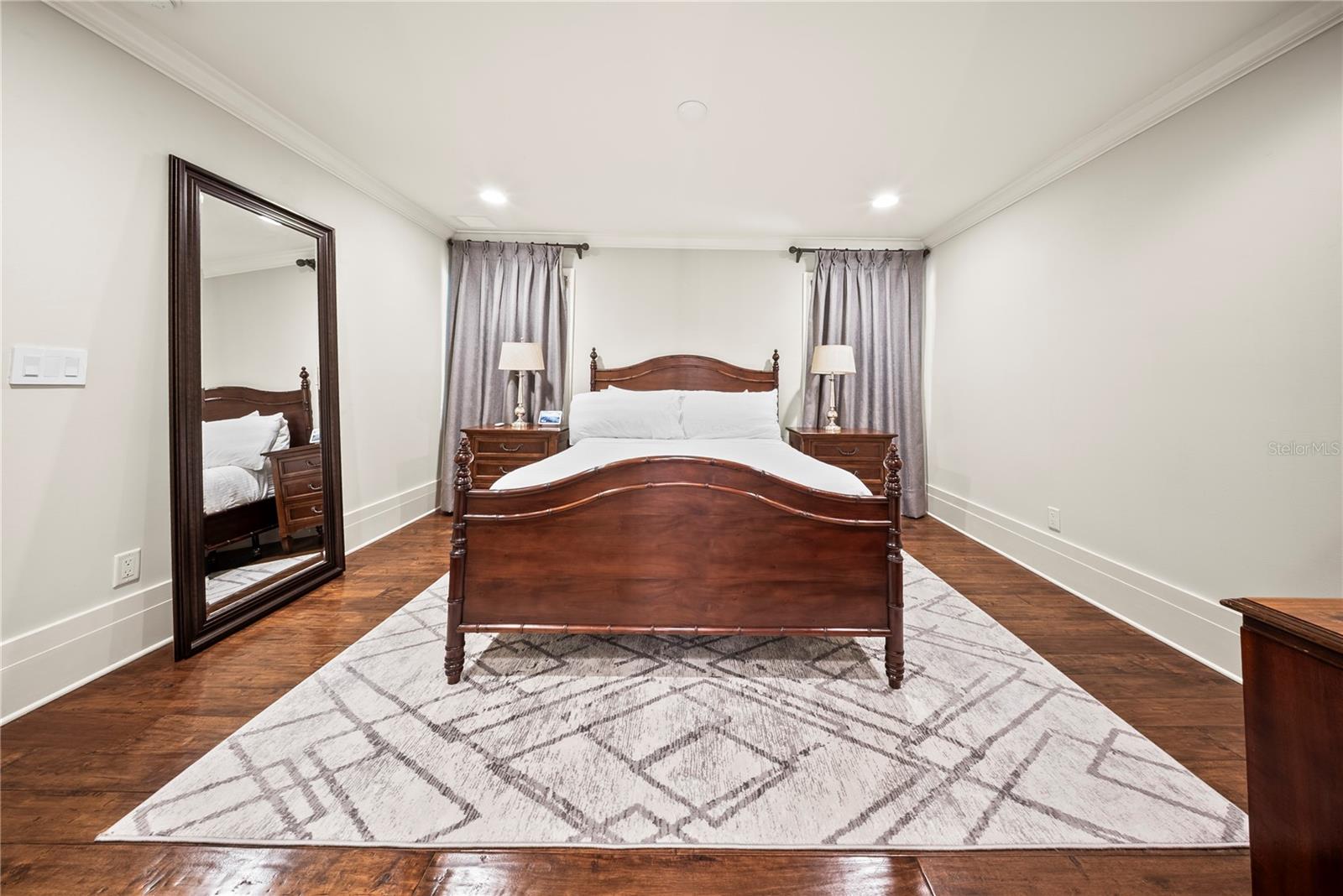 Image 57 of 100 For 5558 Brookline Drive