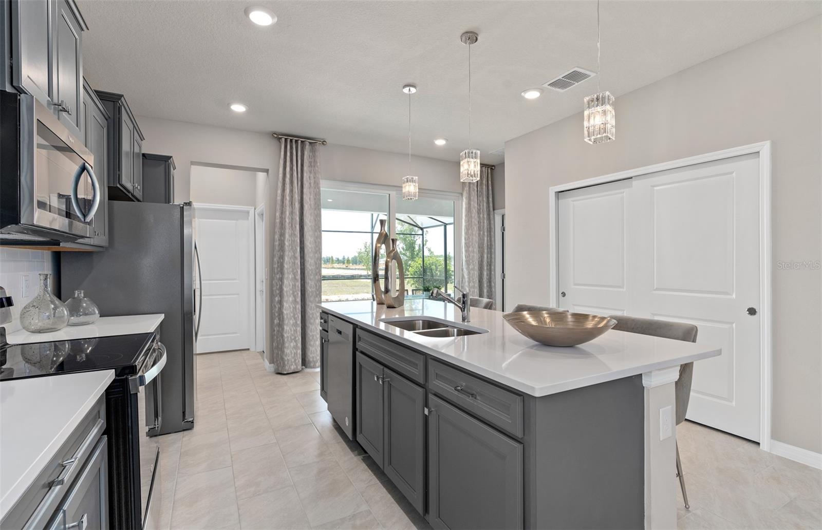 Image 11 of 37 For 16131 Coastal Cove Lane