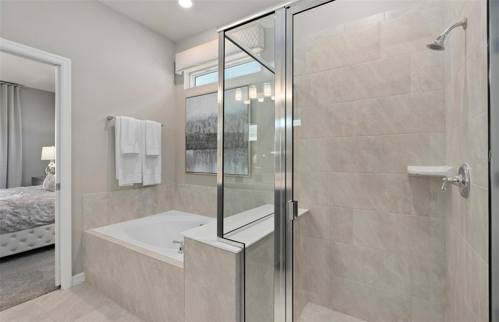 Image 17 of 37 For 16131 Coastal Cove Lane