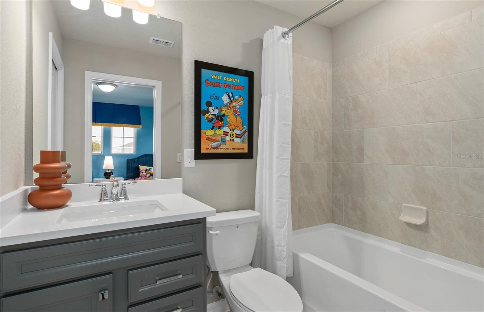 Image 19 of 37 For 16131 Coastal Cove Lane