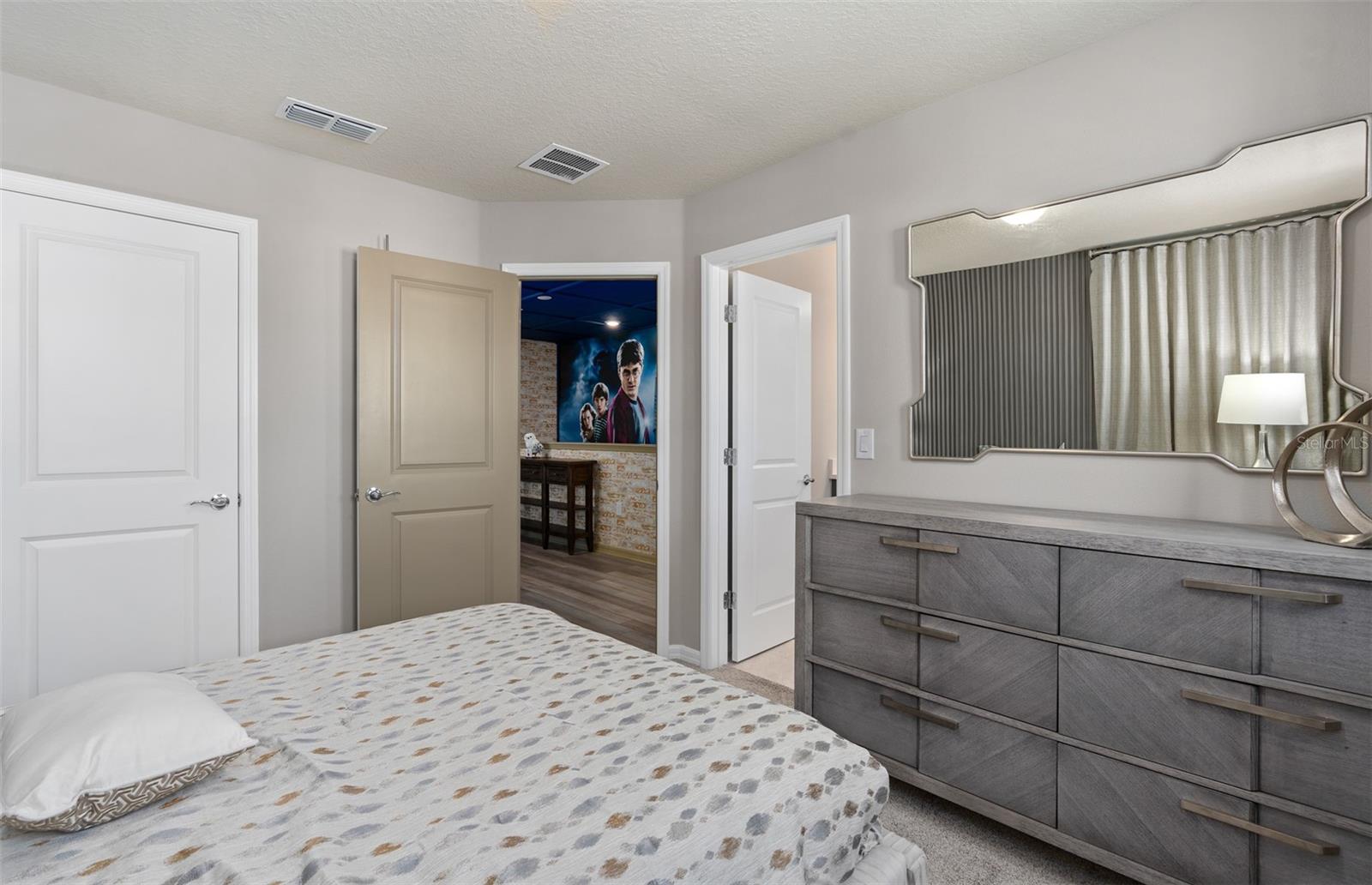 Image 21 of 37 For 16131 Coastal Cove Lane