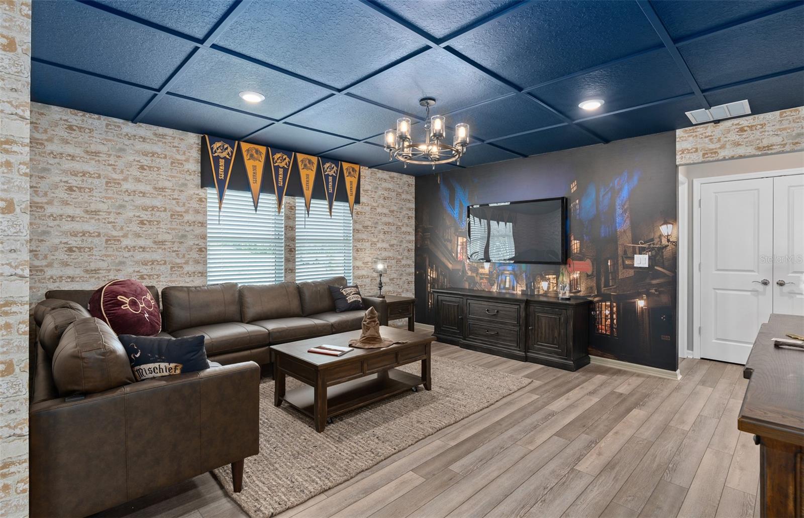 Image 31 of 37 For 16131 Coastal Cove Lane