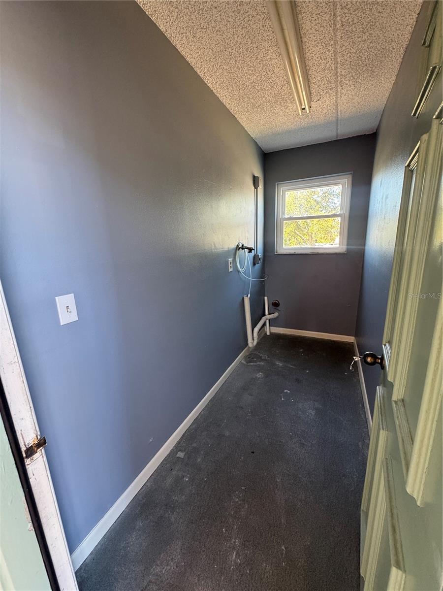 Image 21 of 26 For 12300 Park Boulevard 224