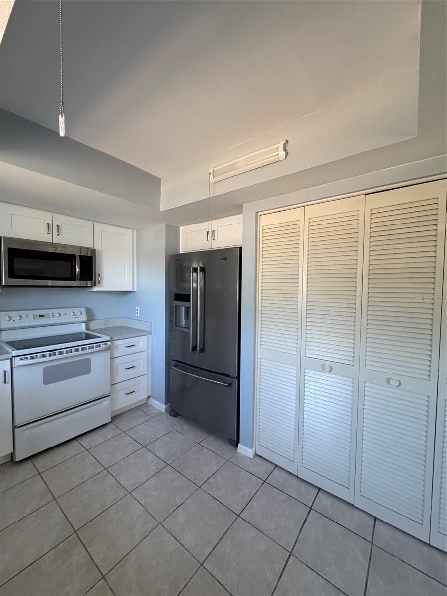 Image 6 of 26 For 12300 Park Boulevard 224