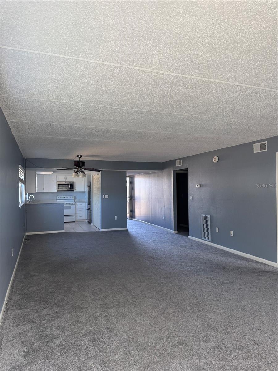 Image 9 of 26 For 12300 Park Boulevard 224