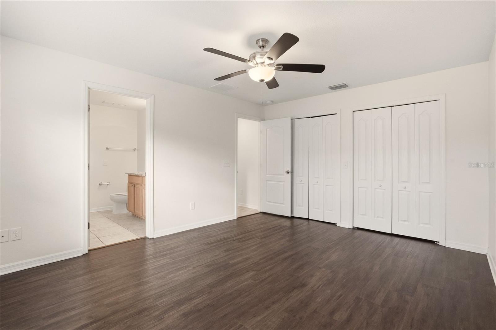 Image 15 of 26 For 927 Windton Oak Drive