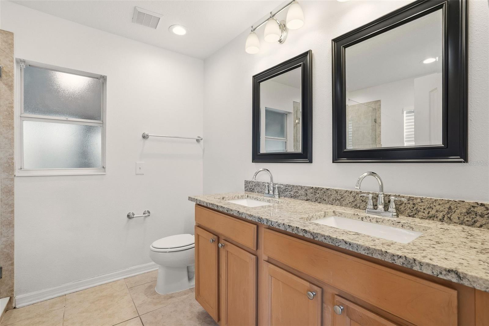 Image 16 of 26 For 927 Windton Oak Drive