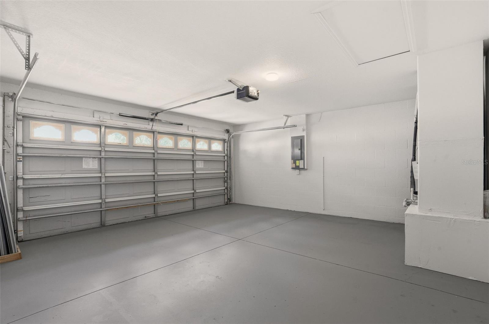 Image 23 of 26 For 927 Windton Oak Drive