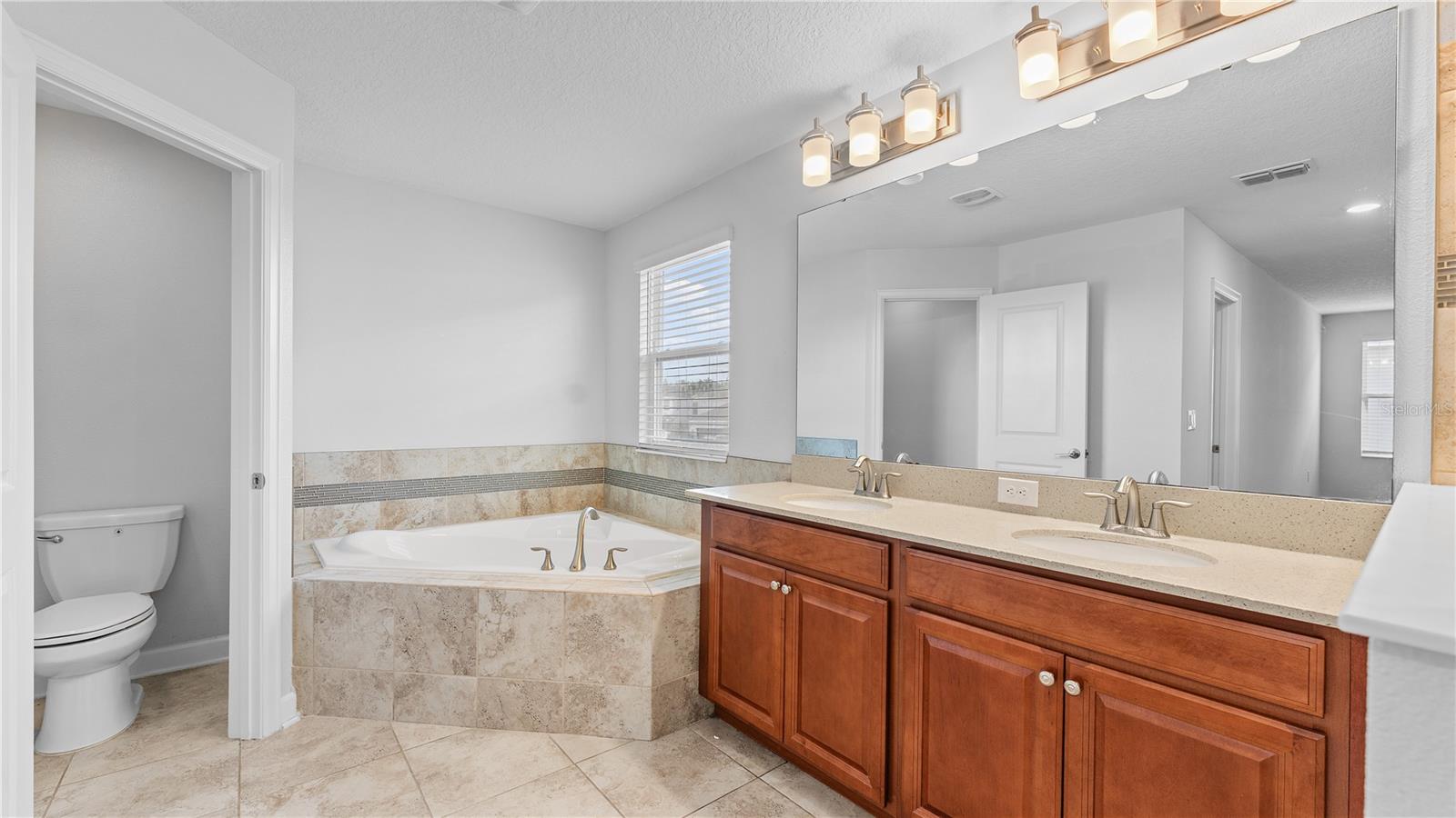 Image 37 of 49 For 11126 Sweetgum Woods Drive