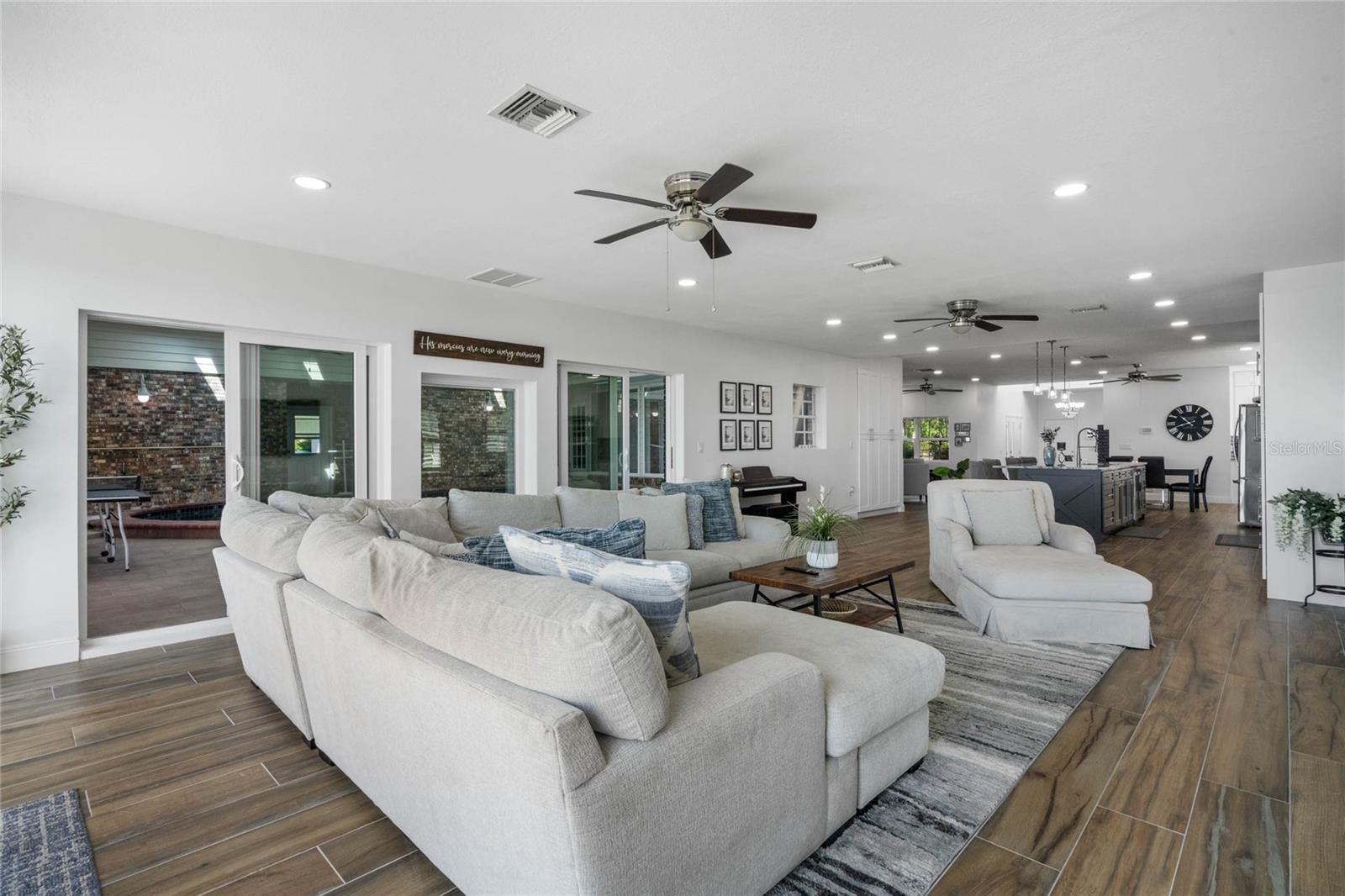 Image 24 of 99 For 13830 Lake Mary Jane Road