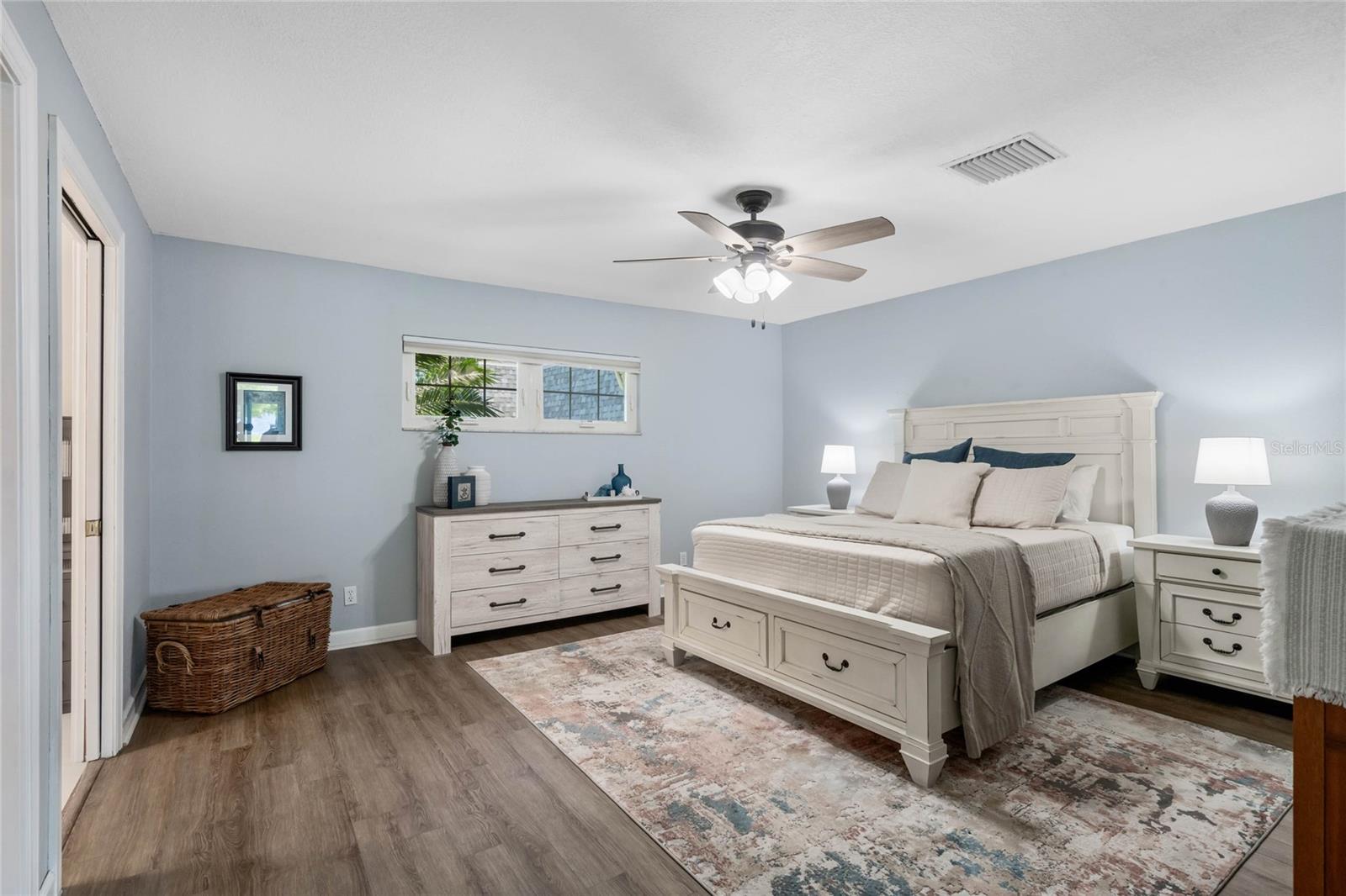 Image 27 of 99 For 13830 Lake Mary Jane Road