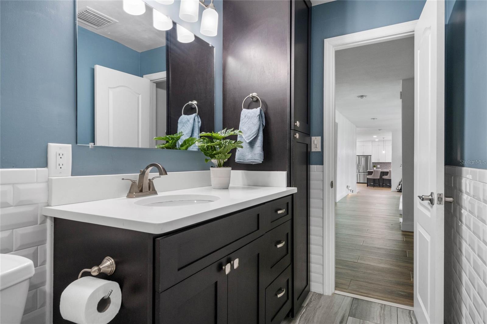 Image 37 of 99 For 13830 Lake Mary Jane Road