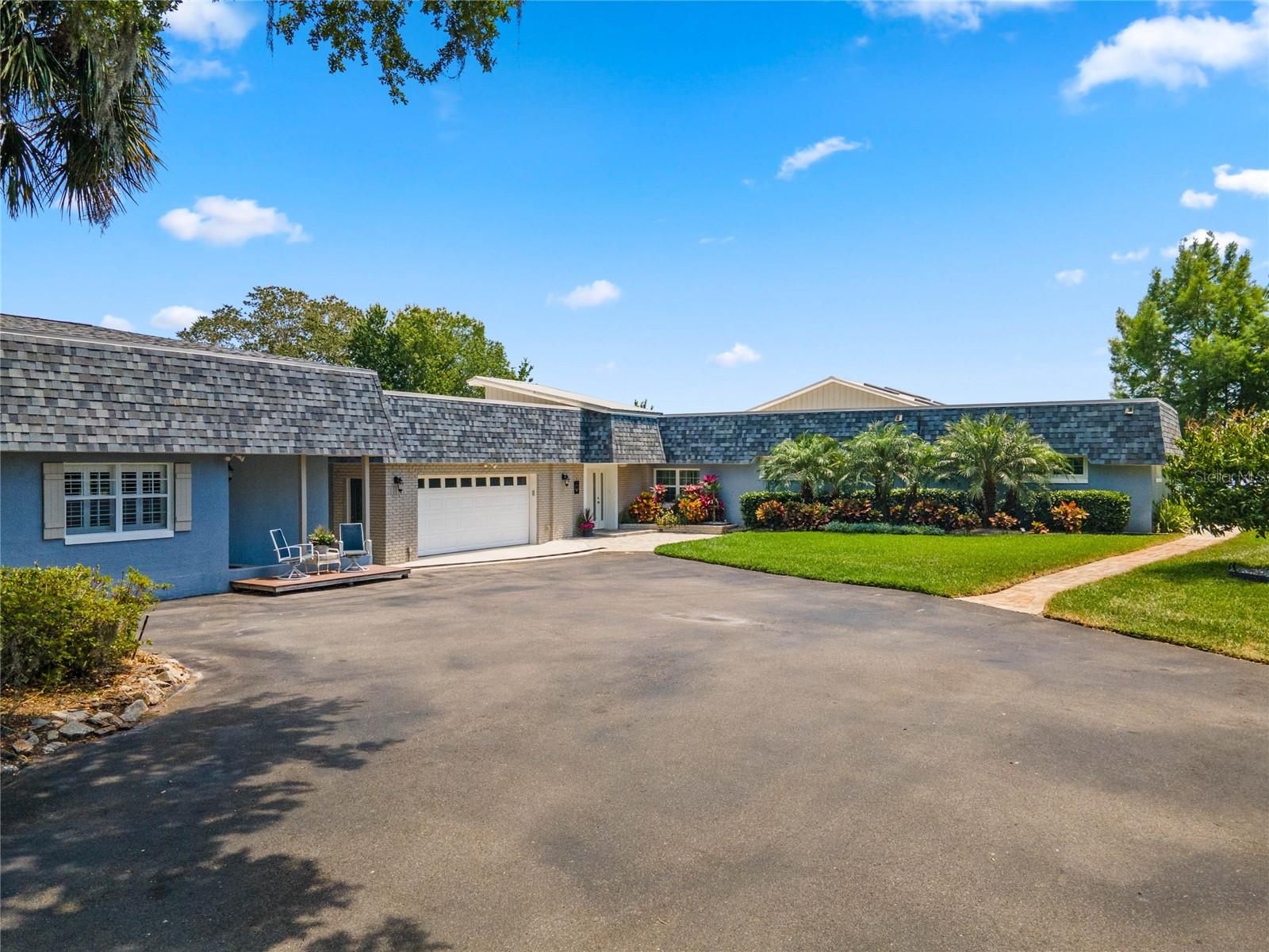 Image 9 of 99 For 13830 Lake Mary Jane Road