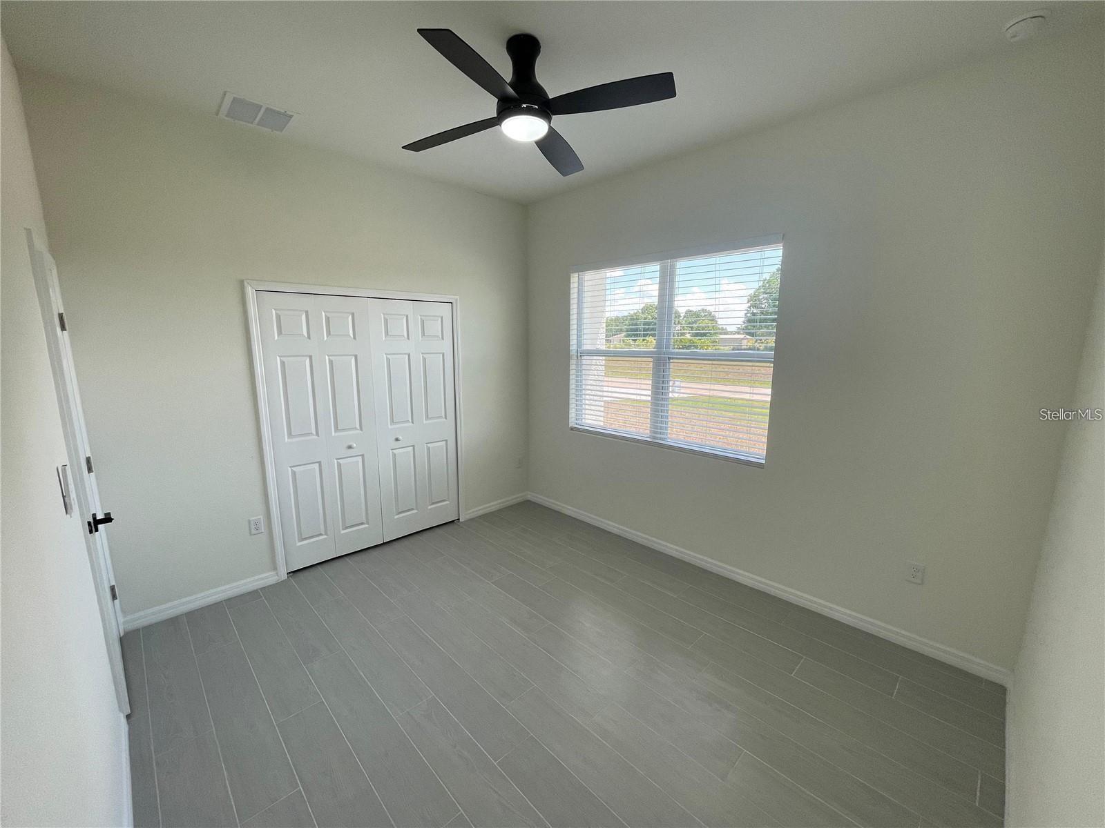 Image 16 of 19 For 916 Dogwood Circle