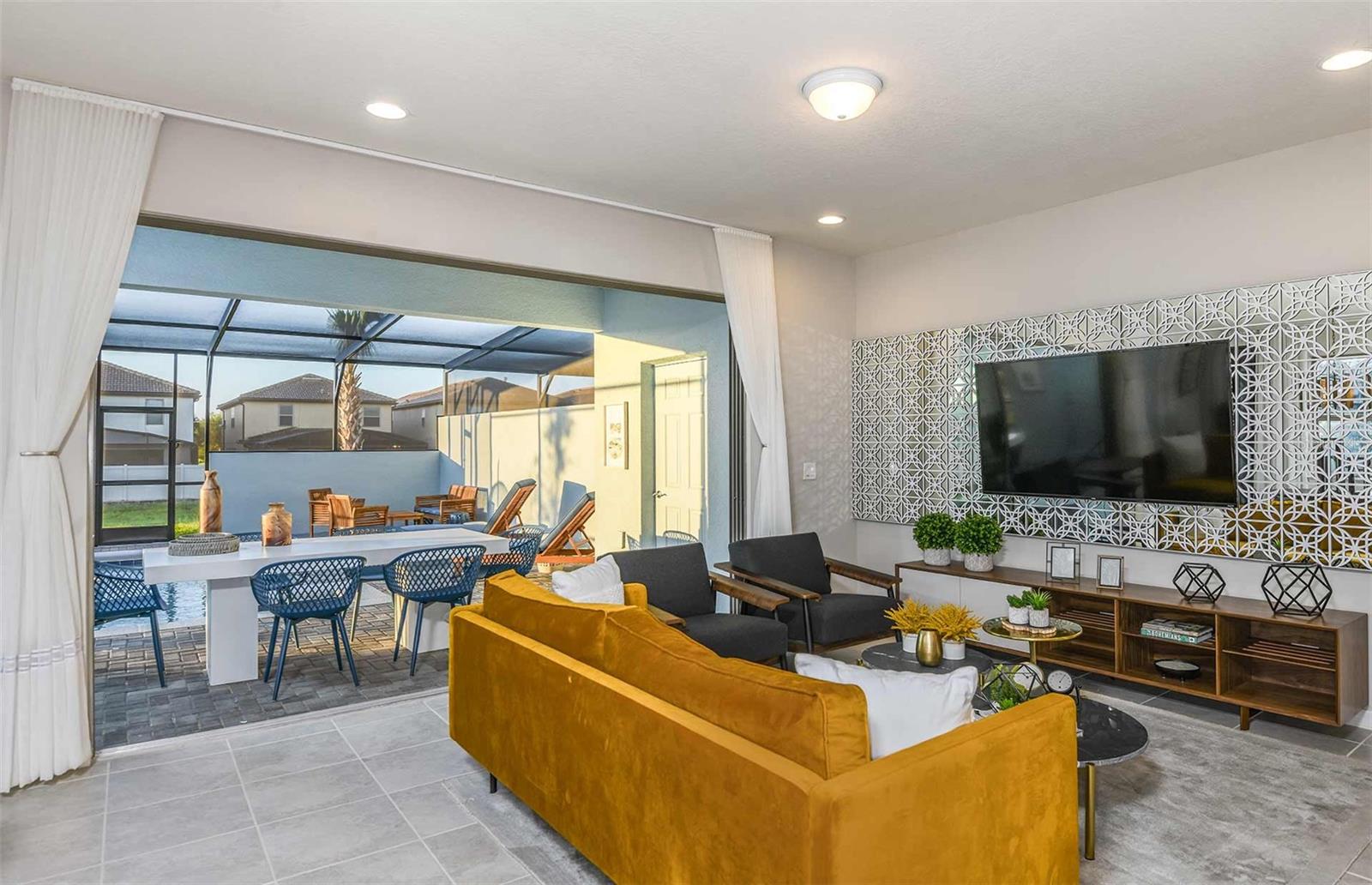 Image 8 of 21 For 16184 Palm Frond Avenue