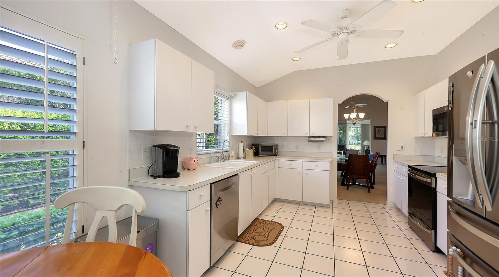 Image 13 of 41 For 3744 Castellon Court