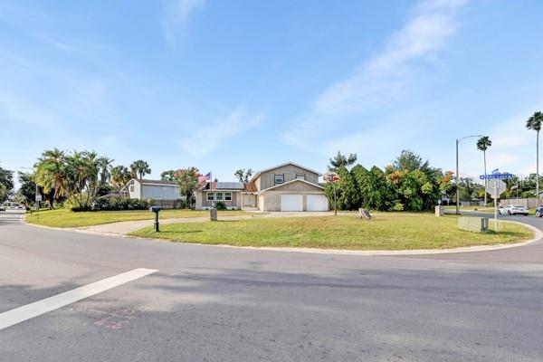 Image 4 of 12 For 4600 Pine Lake Drive