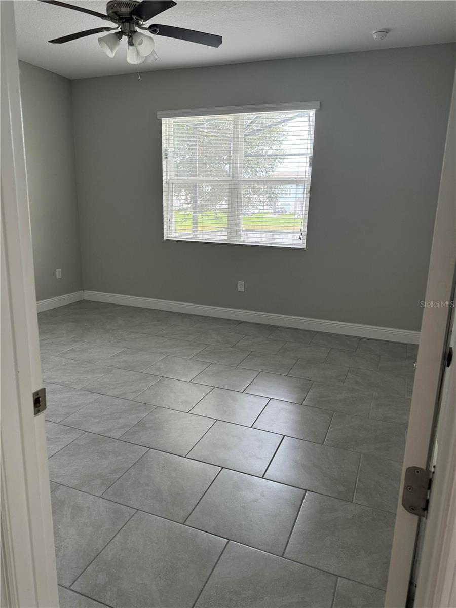 Image 23 of 39 For 1315 Yorkshire Court