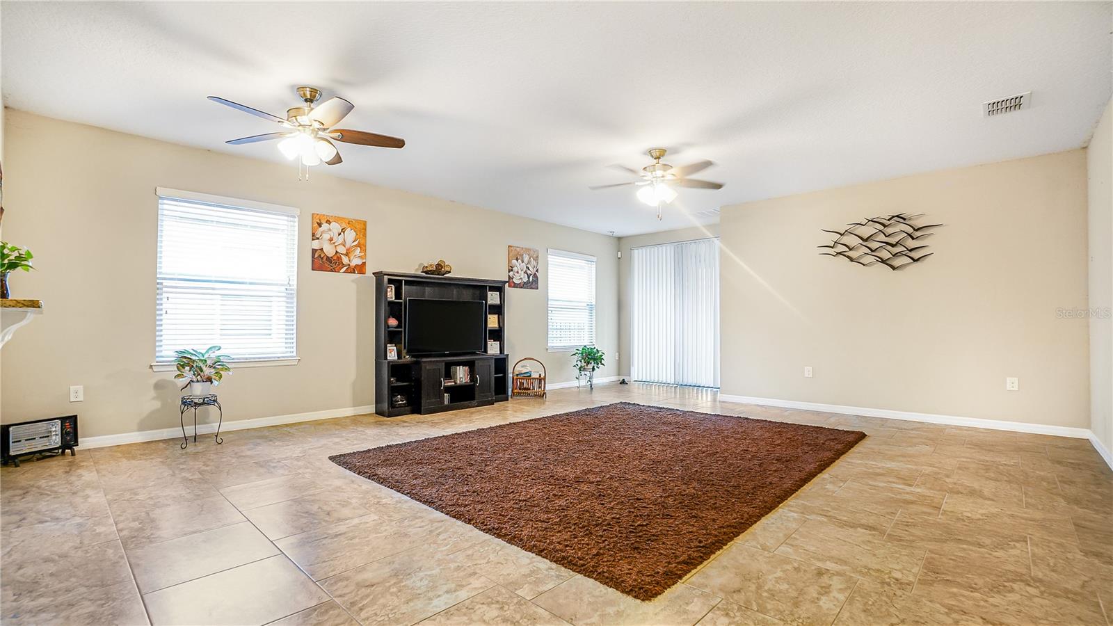 Image 4 of 21 For 4985 Grassy Knoll Drive