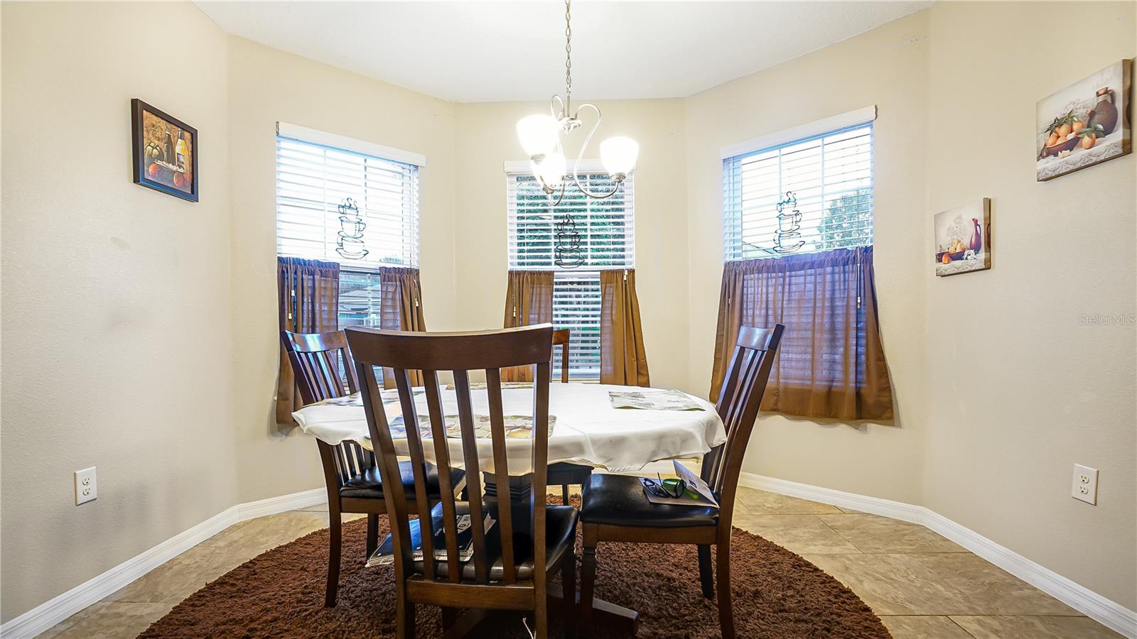 Image 9 of 21 For 4985 Grassy Knoll Drive