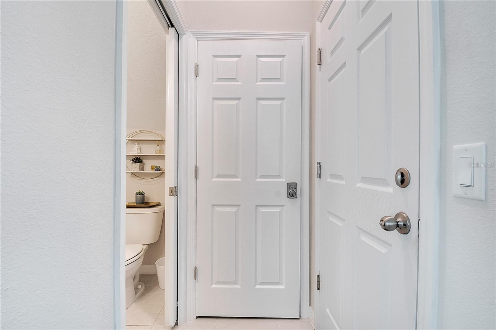 Image 10 of 47 For 166 Aberdeen Street